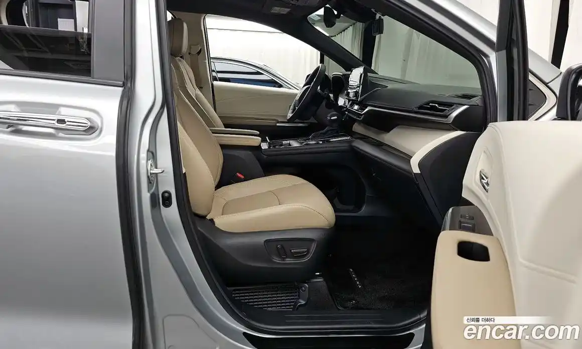 Toyota Sienna 2024 2.5 гидро, фото 17