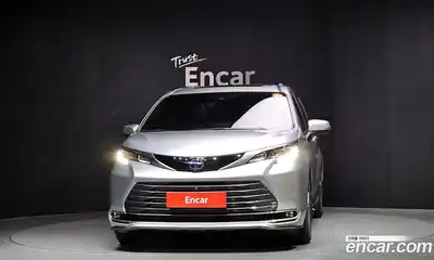 Toyota Sienna 2024 2.5 гидро, миниатюра 3