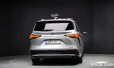Toyota Sienna 2024 2.5 гидро, миниатюра 4