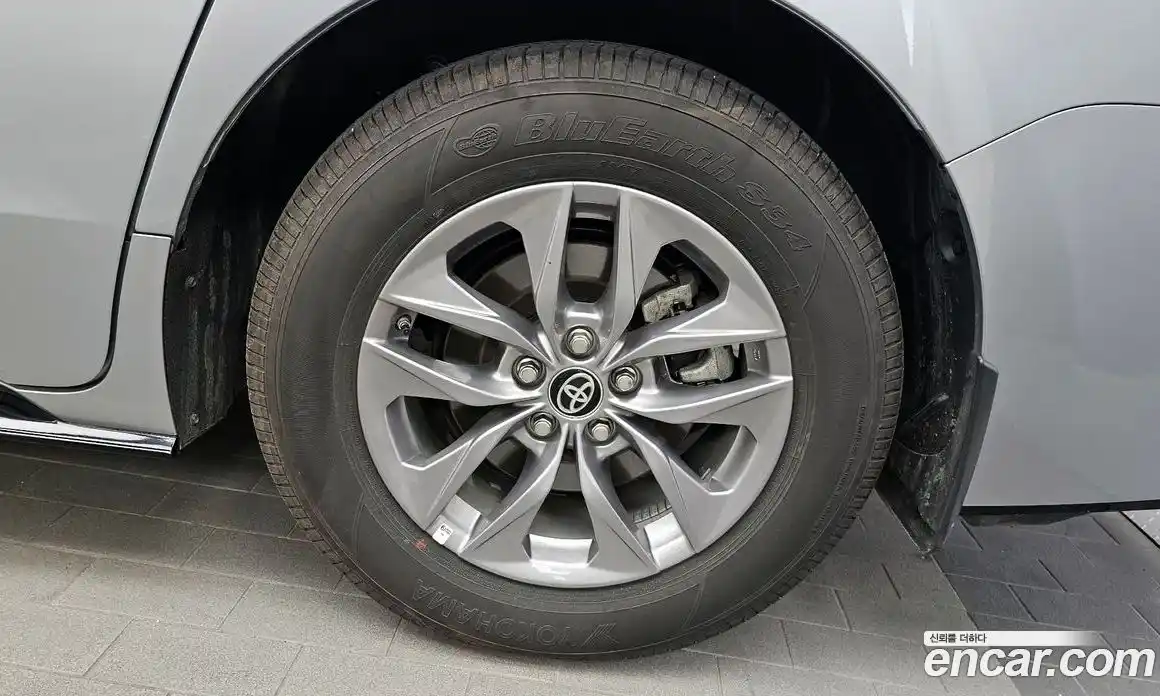Toyota Sienna 2024 2.5 гидро, фото 7