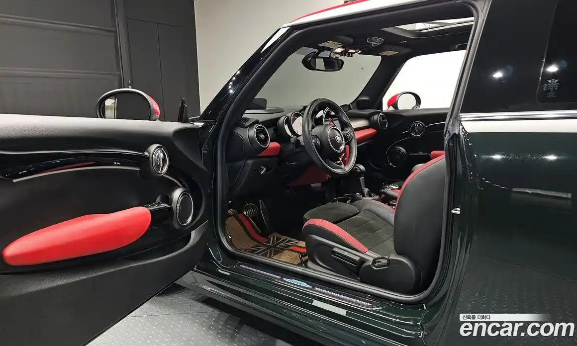 Mini Cooper 2019 2.0 автомат (гидро), фото 13