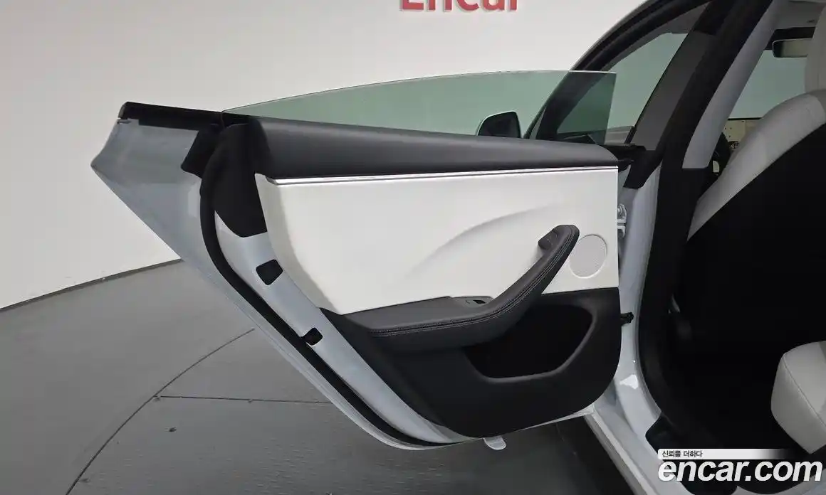 Tesla Model 3 2024 0.2 гидро, фото 14