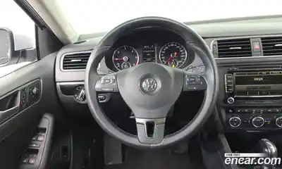 Volkswagen Jetta 2013 2.0 автомат (гидро), миниатюра 12