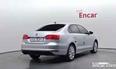Volkswagen Jetta 2013 2.0 автомат (гидро), миниатюра 2