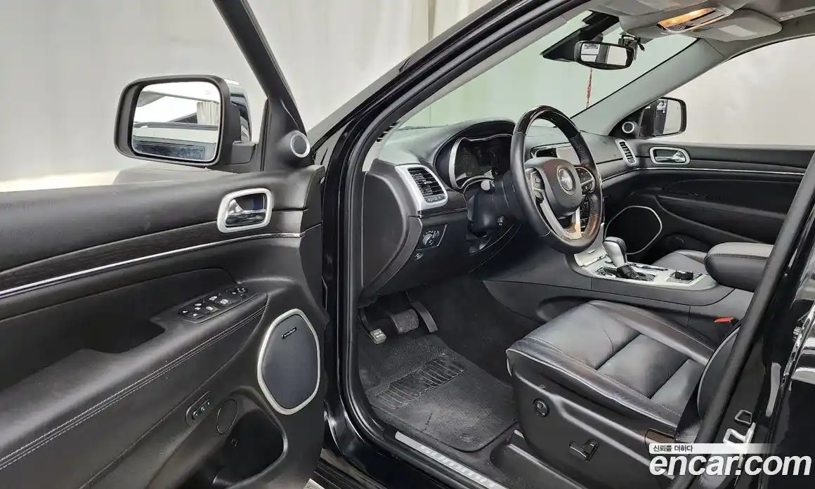 Jeep Cherokee 2021 3.6 автомат (гидро), фото 13