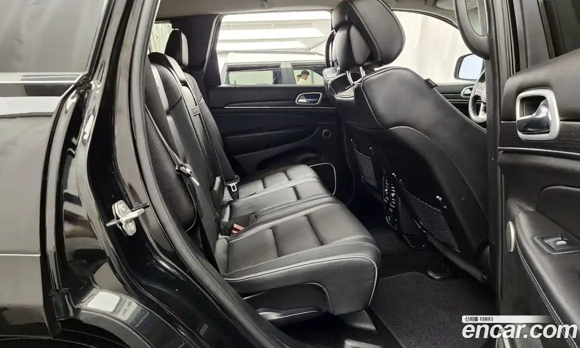 Jeep Cherokee 2021 3.6 автомат (гидро), фото 18