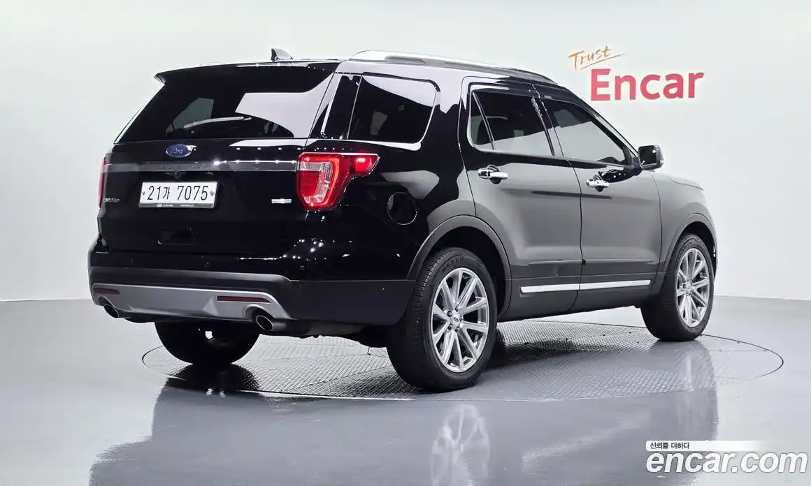 Ford Explorer 2017 2.3 автомат (гидро), фото 2