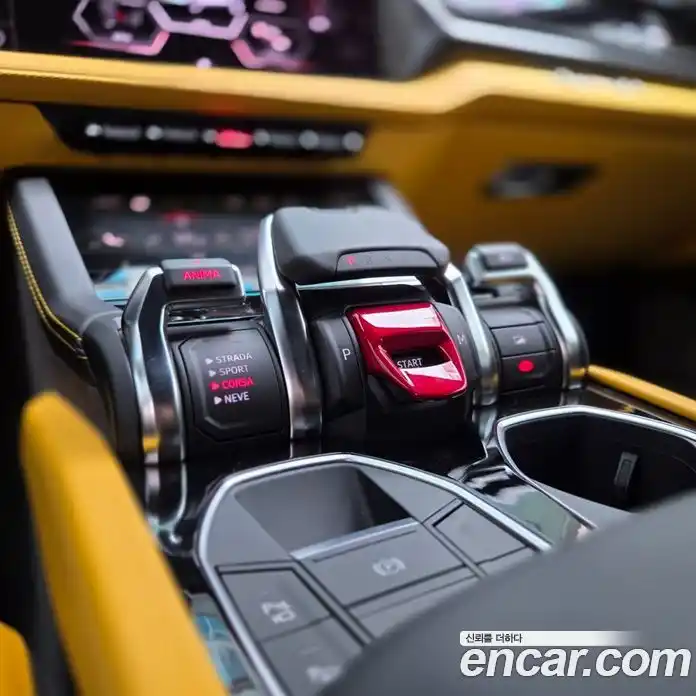 Lamborghini Urus 2025 4.0 гидро, фото 7