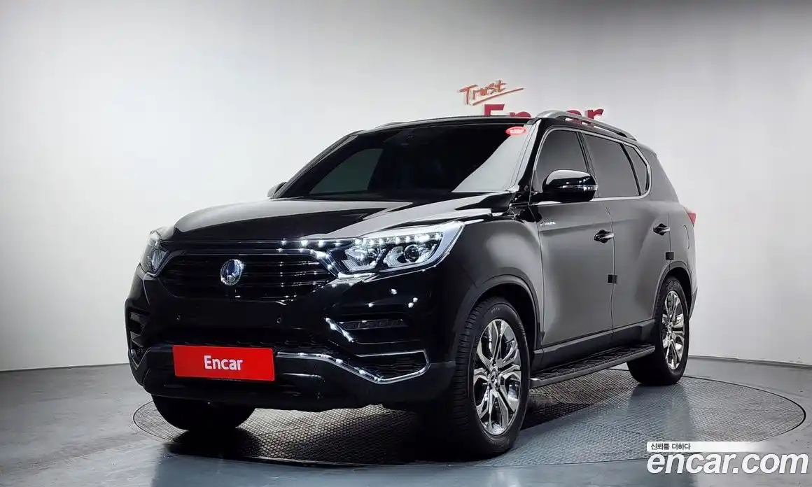 SsangYong Rexton 2018 2.2 автомат (гидро), фото 1