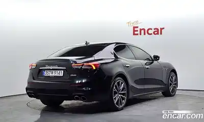 Maserati Ghibli 2022 3.0 гидро, миниатюра 2