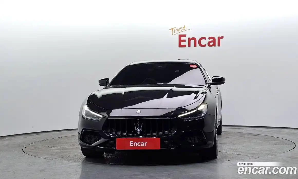 Maserati Ghibli 2022 3.0 гидро, фото 3