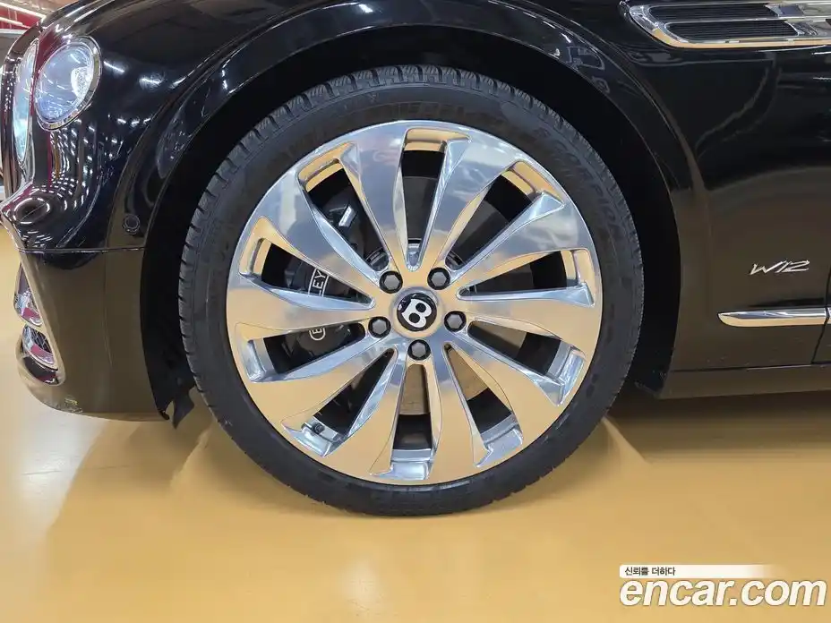 Bentley Flying Spur 2020 6.0 гидро, фото 5