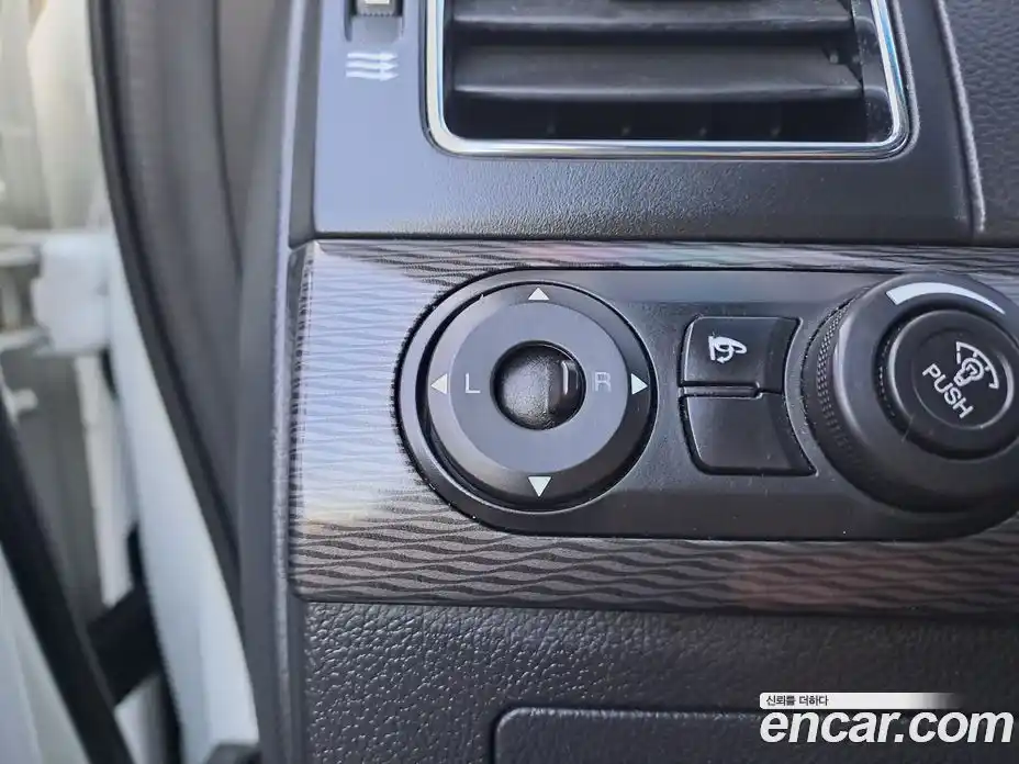 Chevrolet Captiva 2013 2.0 автомат (гидро), фото 8