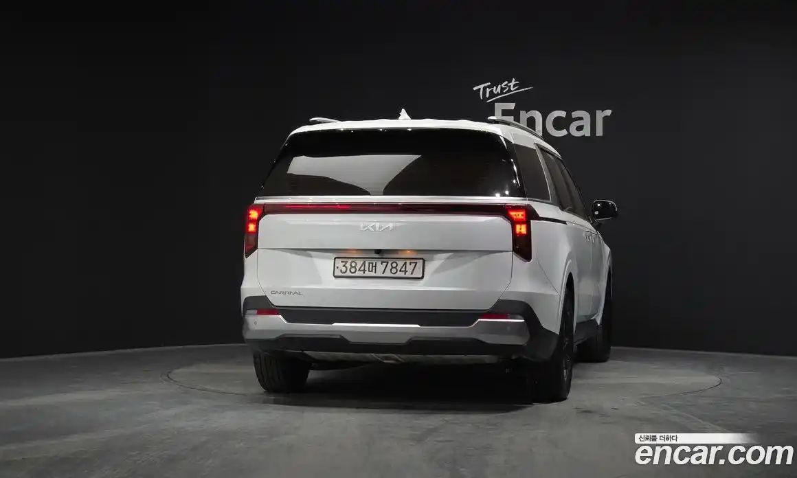 Kia Carnival 2024 2.2 автомат (гидро), фото 4