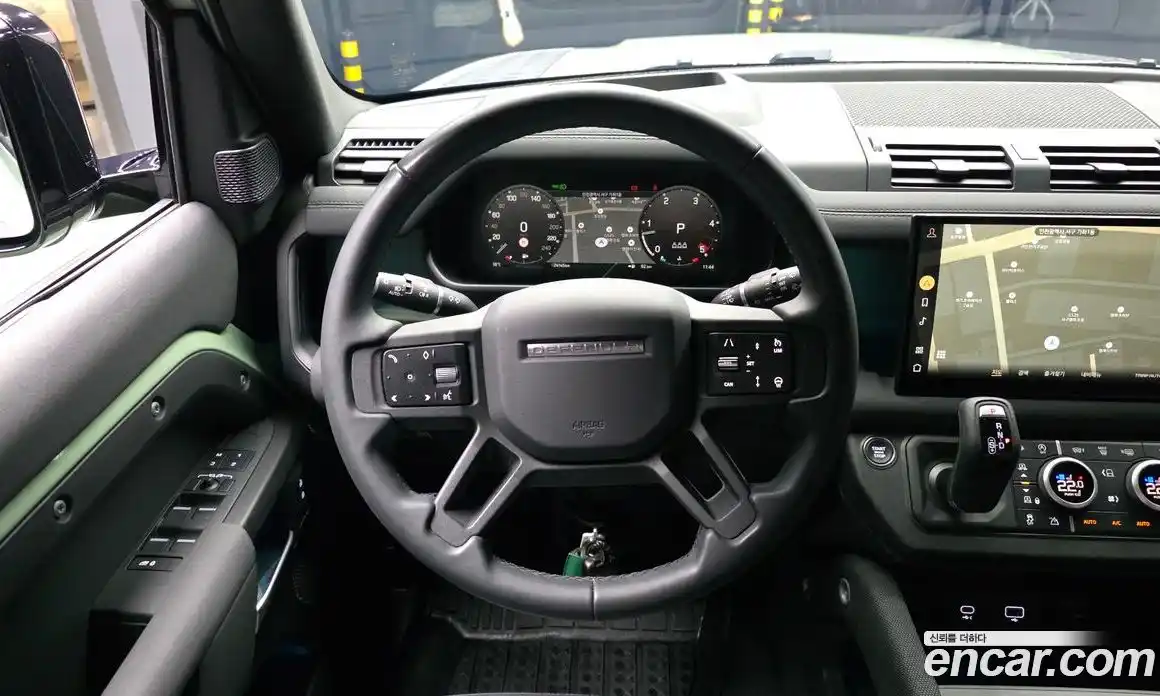 Land Rover Defender 2023 3.0 автомат (гидро), фото 19