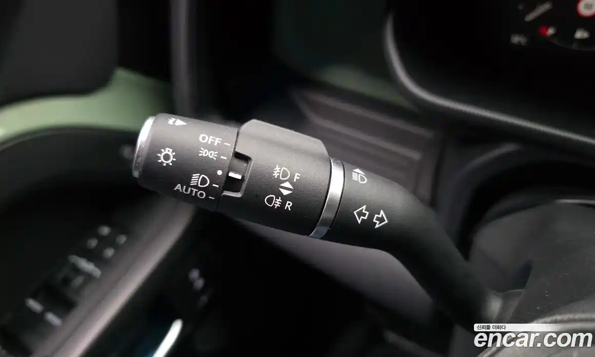 Land Rover Defender 2023 3.0 автомат (гидро), фото 29