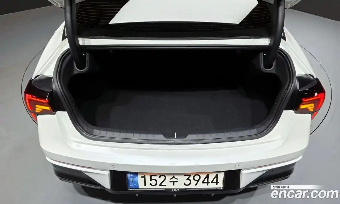Kia K5 (Optima) 2024 1.6 автомат (гидро), фото 23