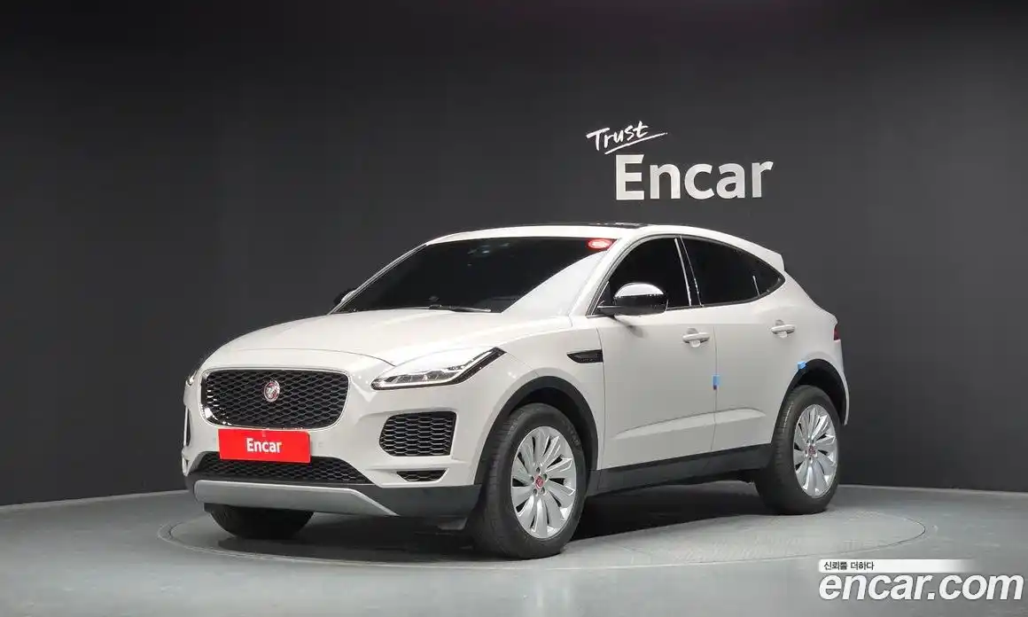 Jaguar E-Pace 2018 2.0 гидро, фото 1