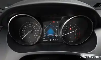 Jaguar E-Pace 2018 2.0 гидро, миниатюра 11