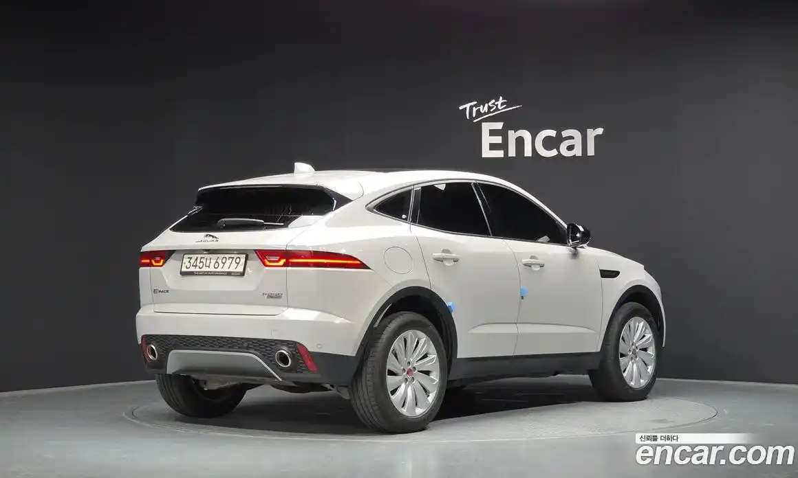 Jaguar E-Pace 2018 2.0 гидро, фото 2