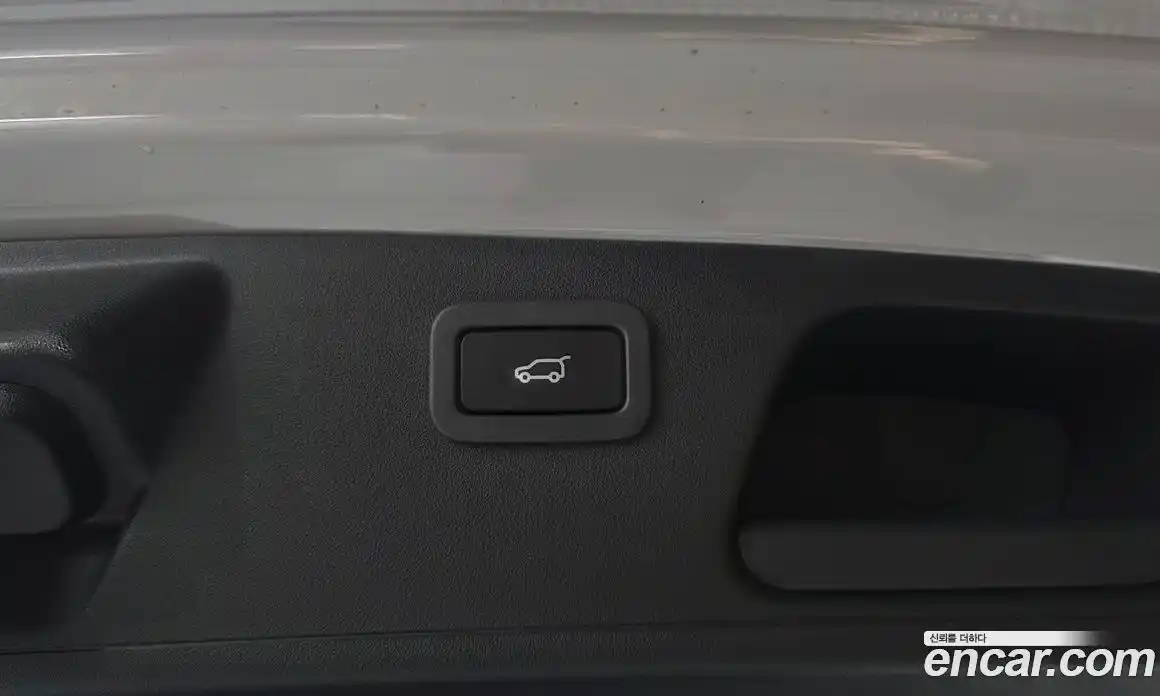 Jaguar E-Pace 2018 2.0 гидро, фото 31