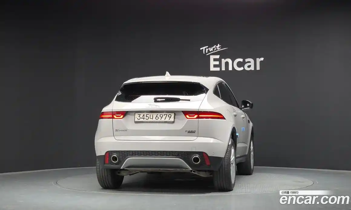 Jaguar E-Pace 2018 2.0 гидро, фото 4