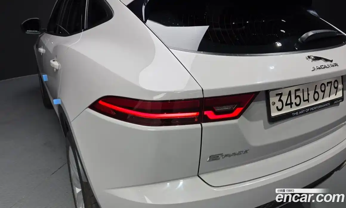 Jaguar E-Pace 2018 2.0 гидро, фото 9