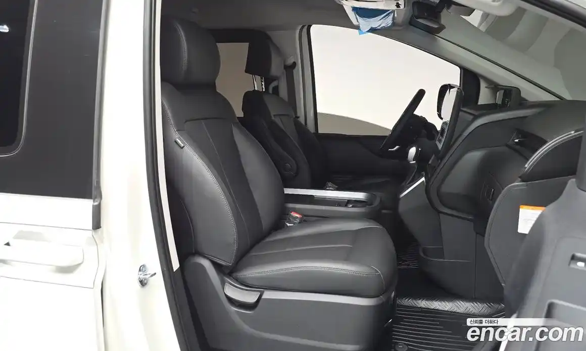 Hyundai Staria 2025 1.6 автомат (гидро), фото 16