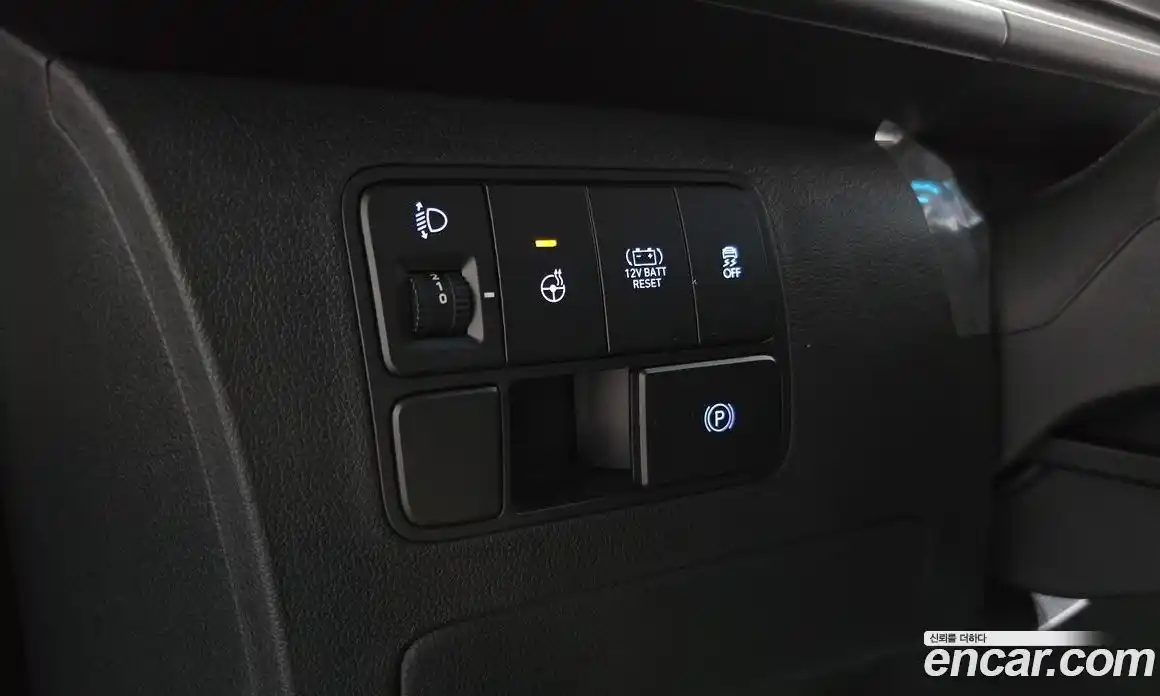 Hyundai Staria 2025 1.6 автомат (гидро), фото 23