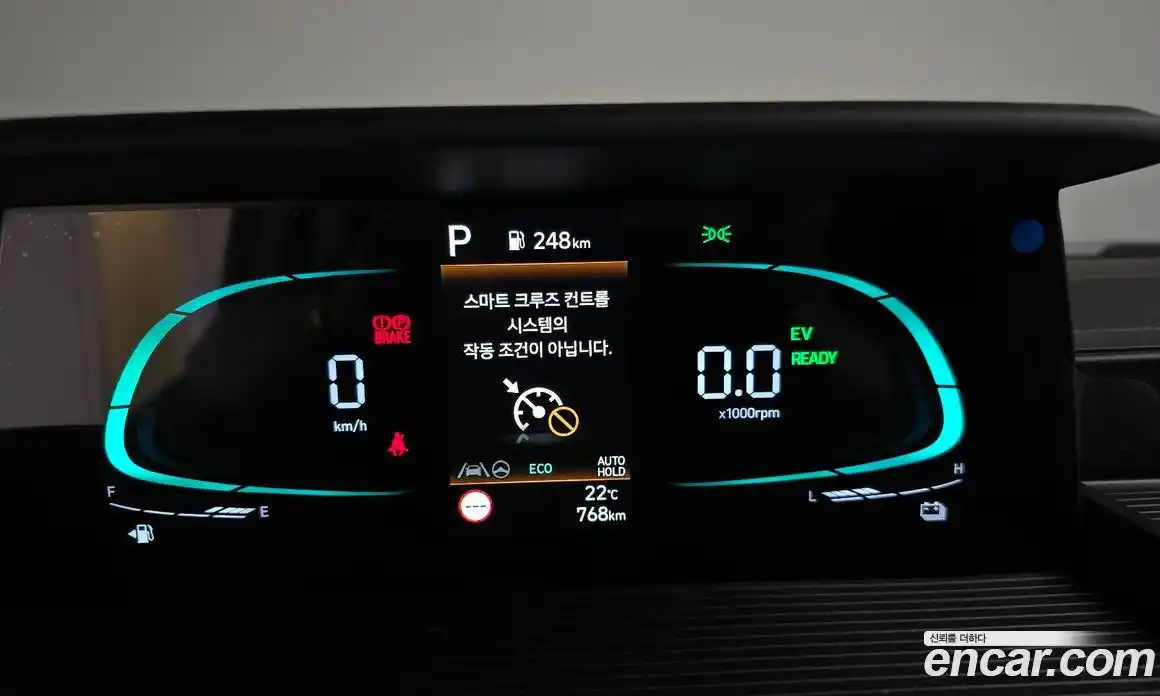 Hyundai Staria 2025 1.6 автомат (гидро), фото 10