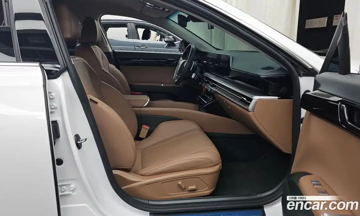 Hyundai Grandeur 2024 2.5 автомат (гидро), фото 17