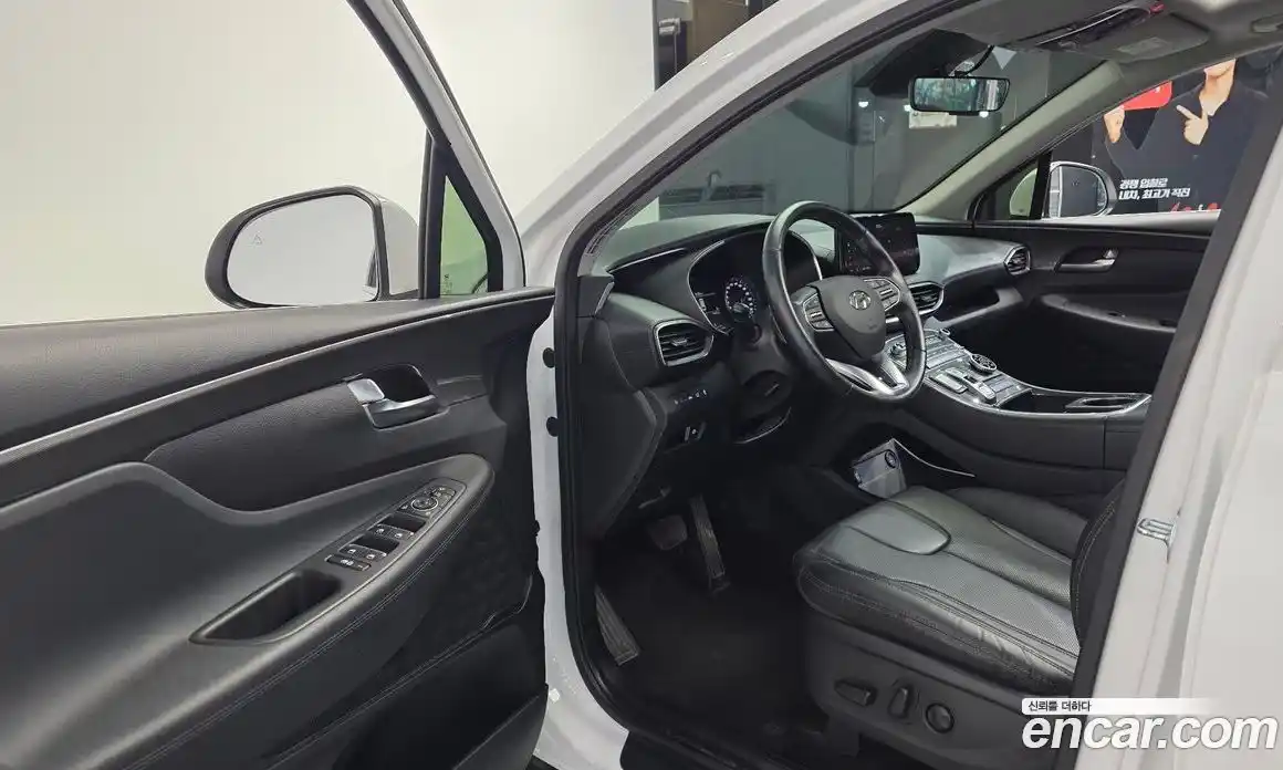 Hyundai Santa Fe 2023 2.2 автомат (гидро), фото 10