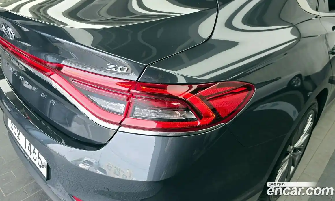Hyundai Grandeur 2017 3.0 автомат (гидро), фото 9