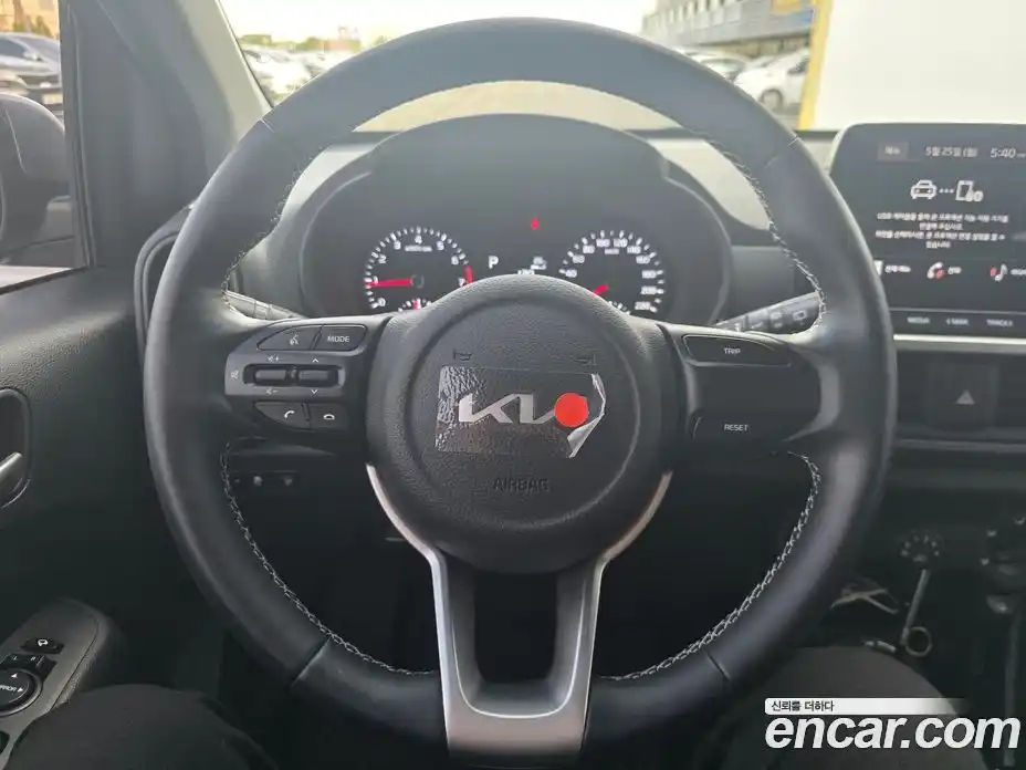 Kia Morning 2022 1.0 автомат (гидро), фото 12