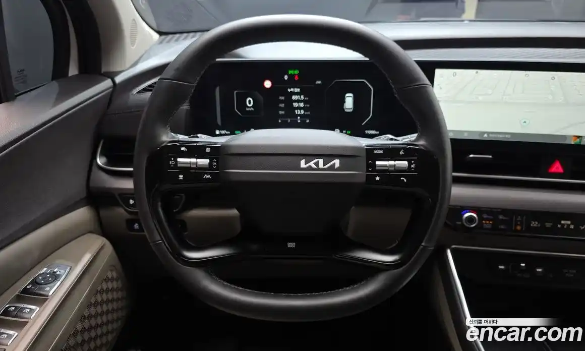 Kia Carnival 2025 1.6 автомат (гидро), фото 13