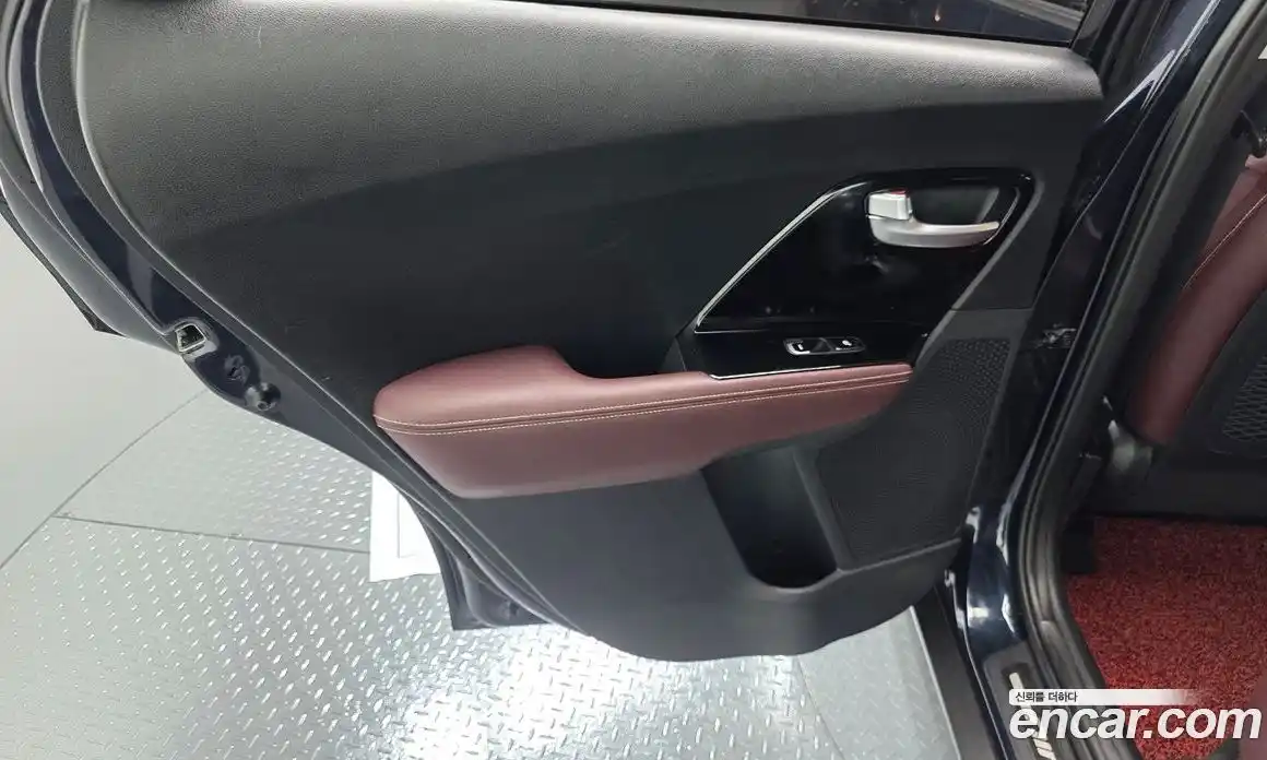 Kia Niro 2020 1.6 автомат (гидро), фото 14