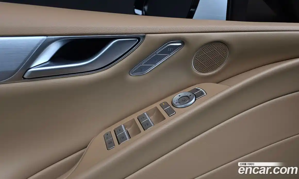 Genesis G80 2025 2.5 автомат (гидро), фото 24
