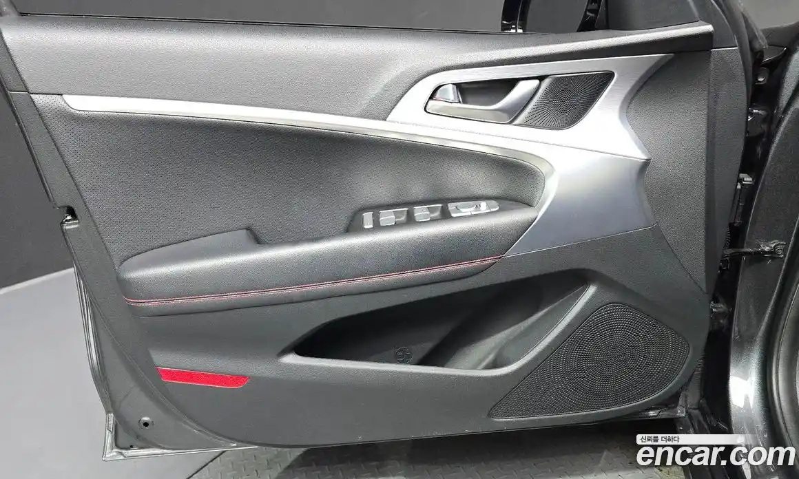 Genesis G70 2019 2.0 автомат (гидро), фото 14