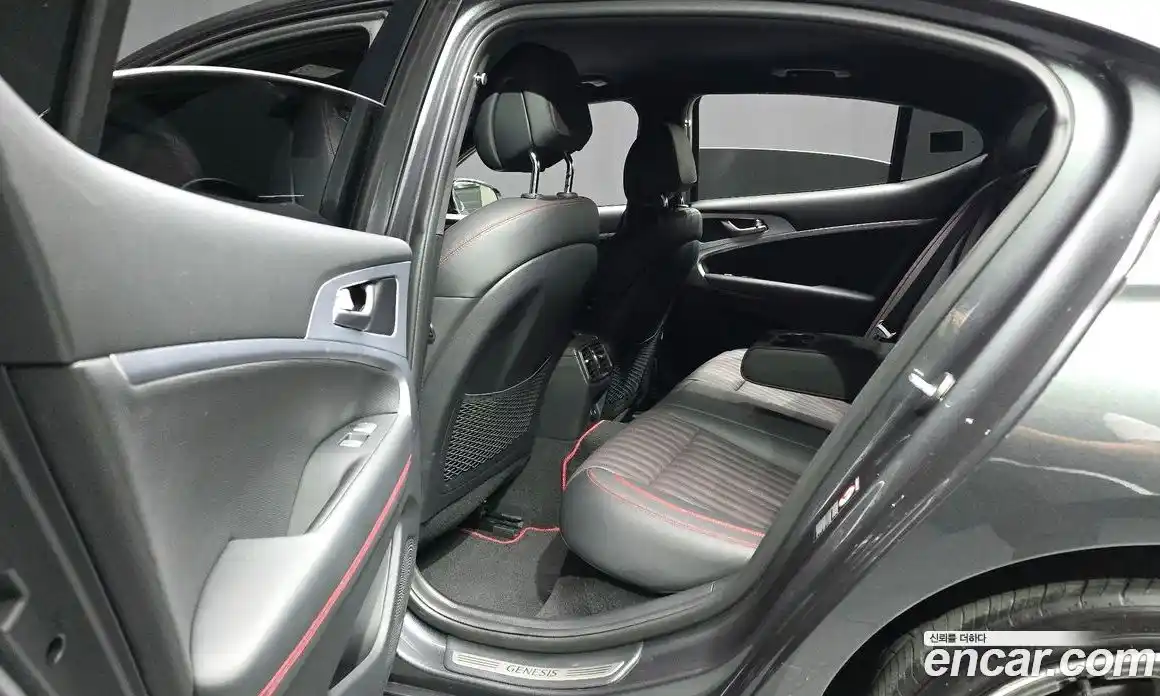 Genesis G70 2019 2.0 автомат (гидро), фото 16