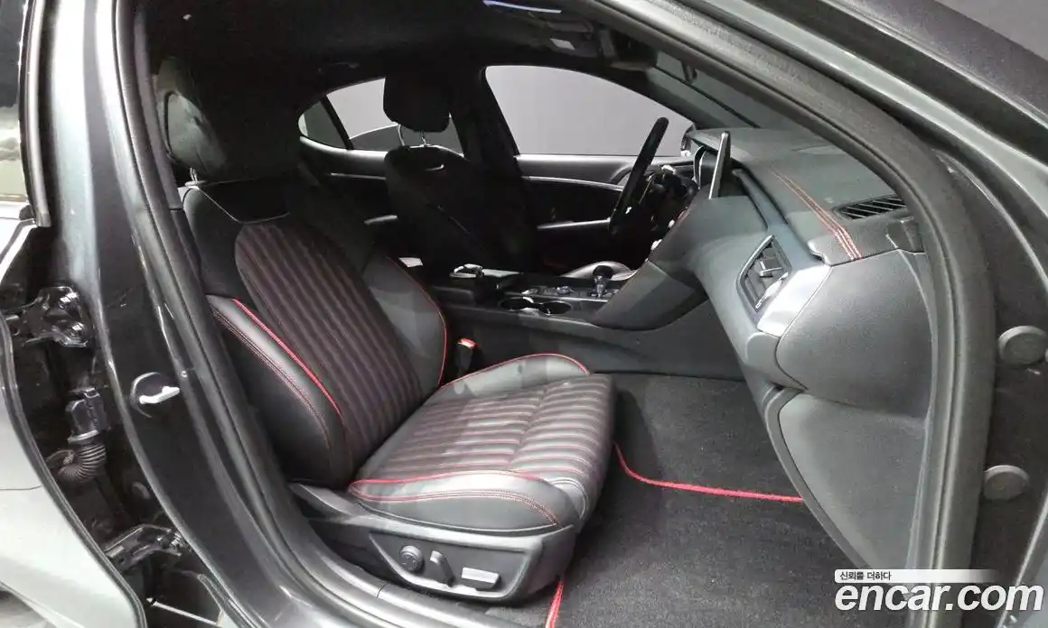 Genesis G70 2019 2.0 автомат (гидро), фото 17