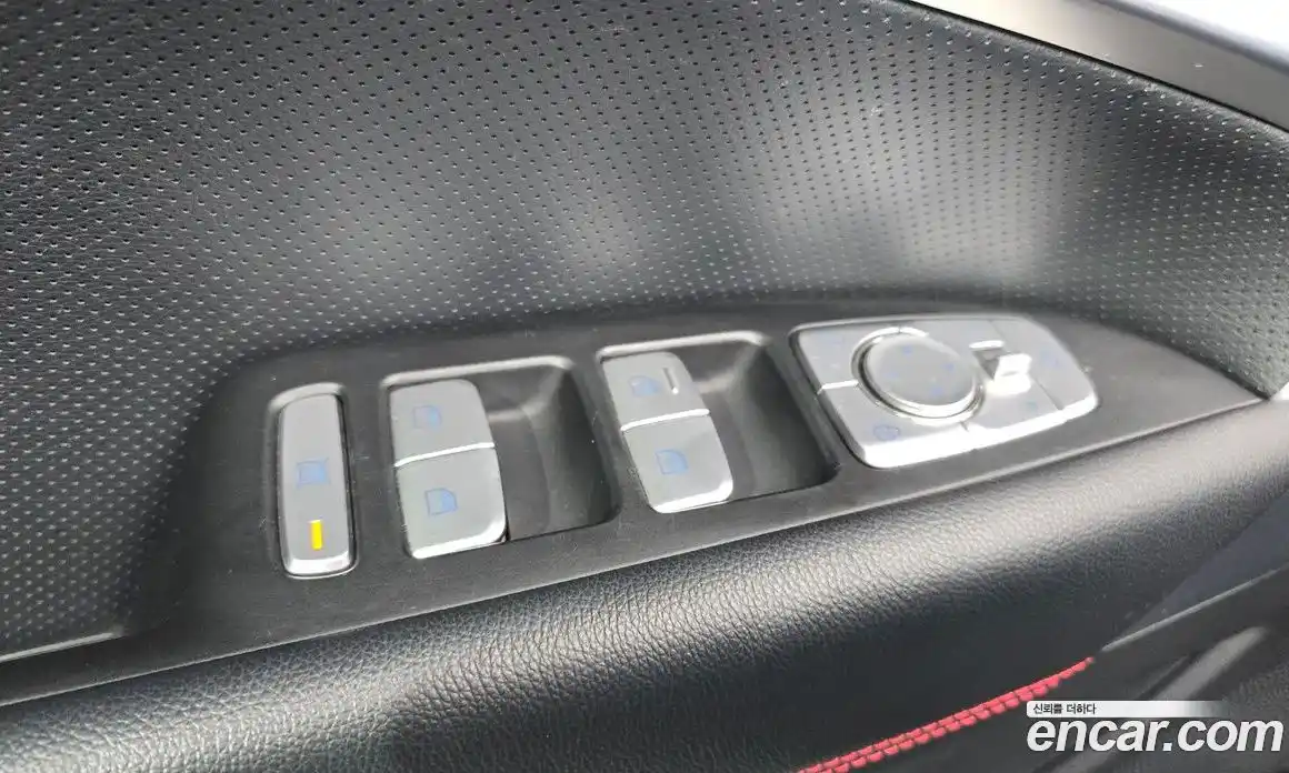 Genesis G70 2019 2.0 автомат (гидро), фото 27