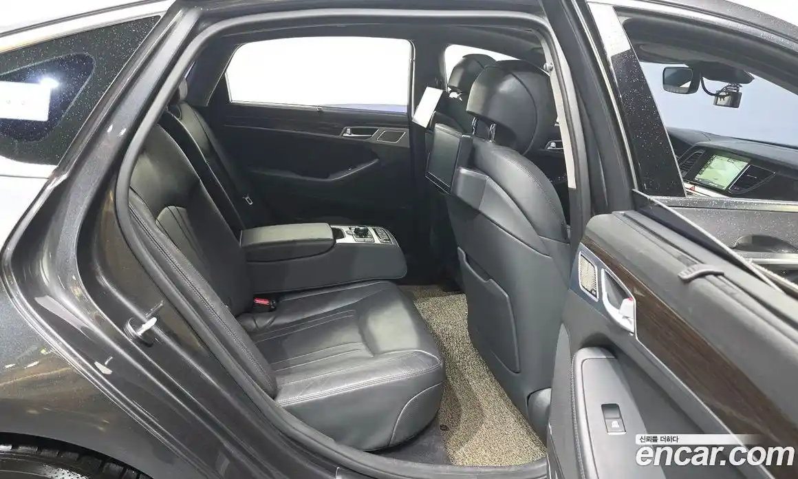 Genesis G80 2017 3.3 автомат (гидро), фото 12 Genesis G80 2017 3.3 автомат (гидро), фото 12