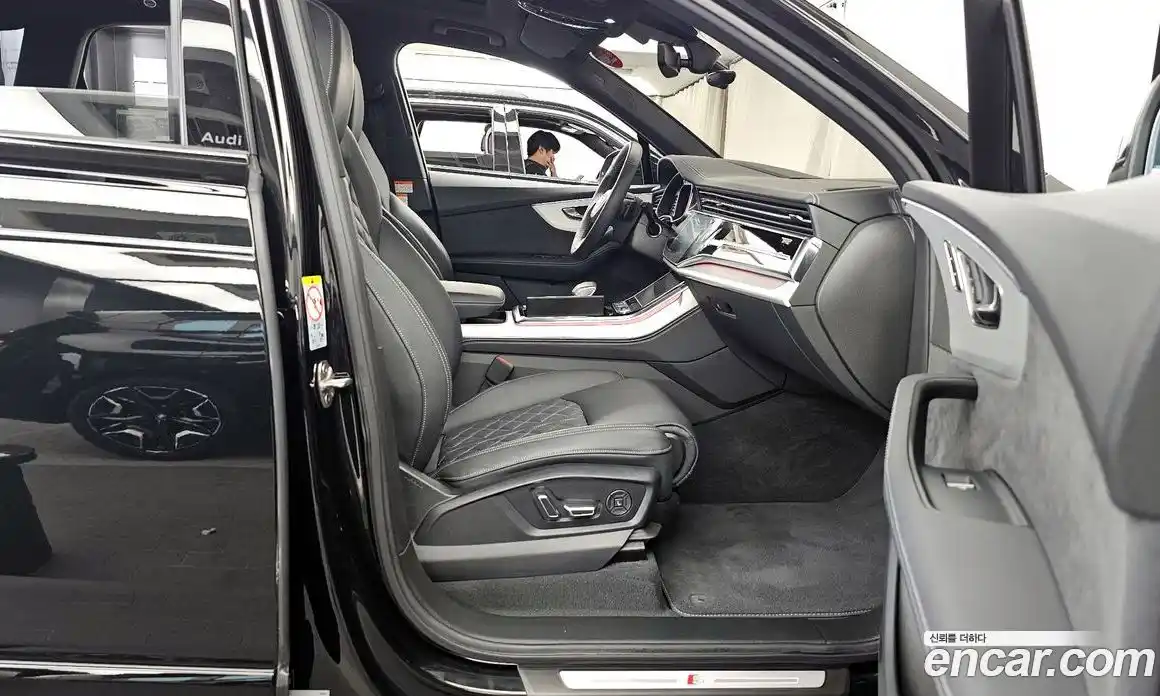 Audi Q7 2024 3.0 автомат (гидро), фото 17