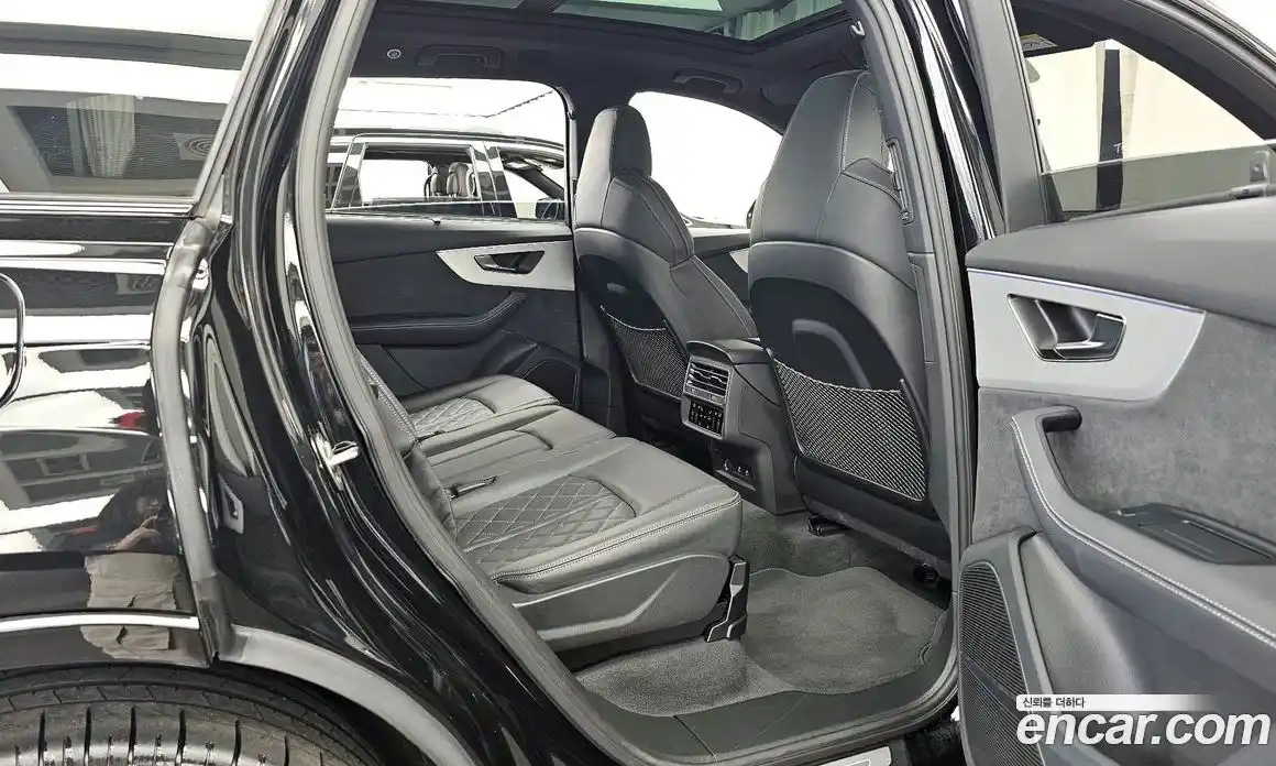 Audi Q7 2024 3.0 автомат (гидро), фото 18