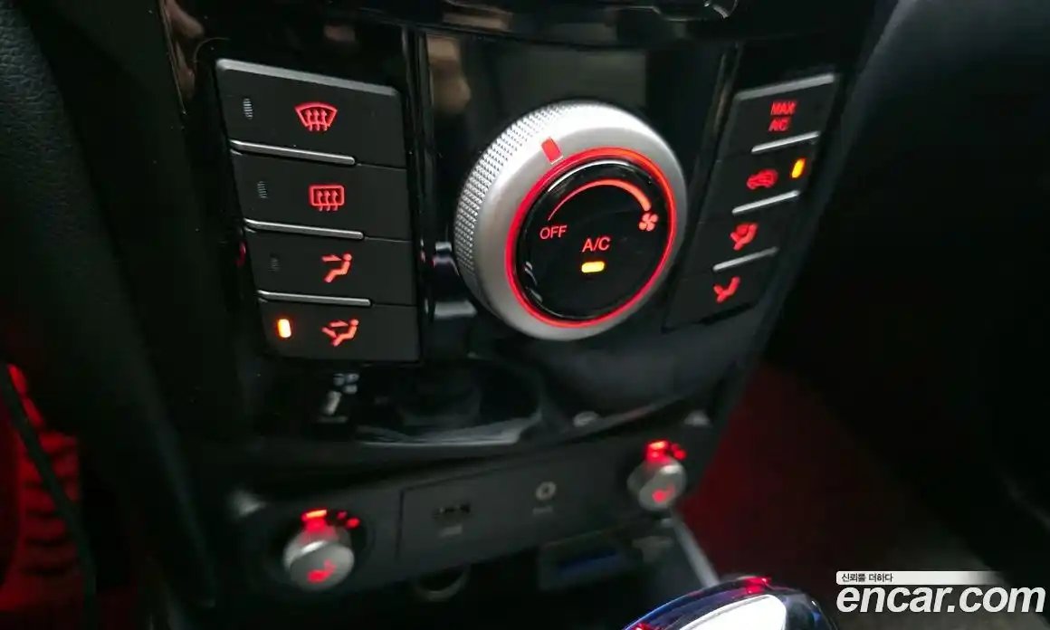 SsangYong TIBOLI 2019 1.6 автомат (гидро), фото 22