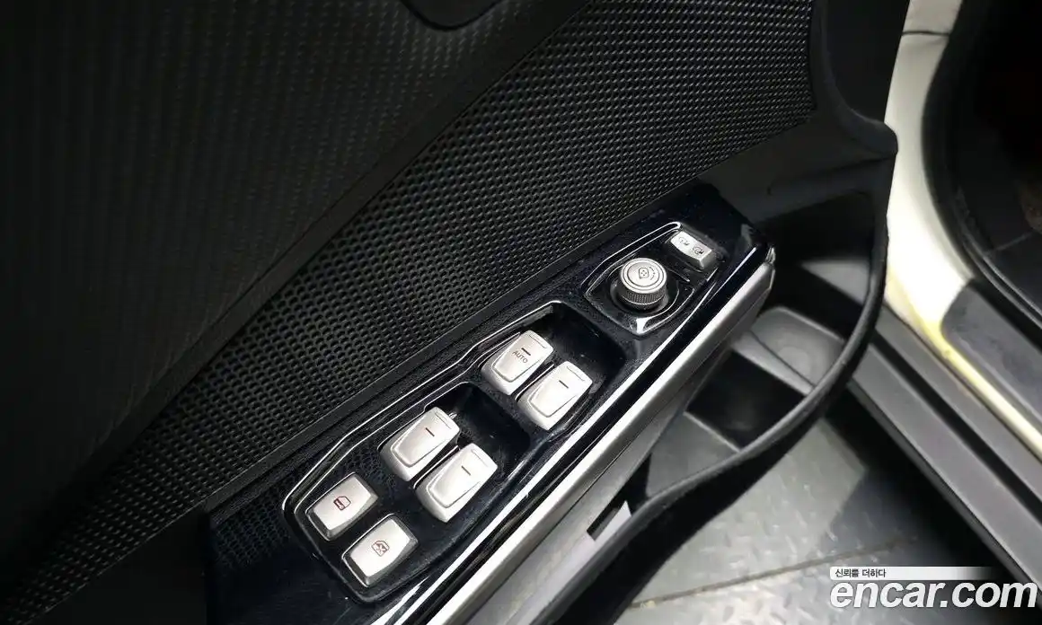 SsangYong TIBOLI 2019 1.6 автомат (гидро), фото 27