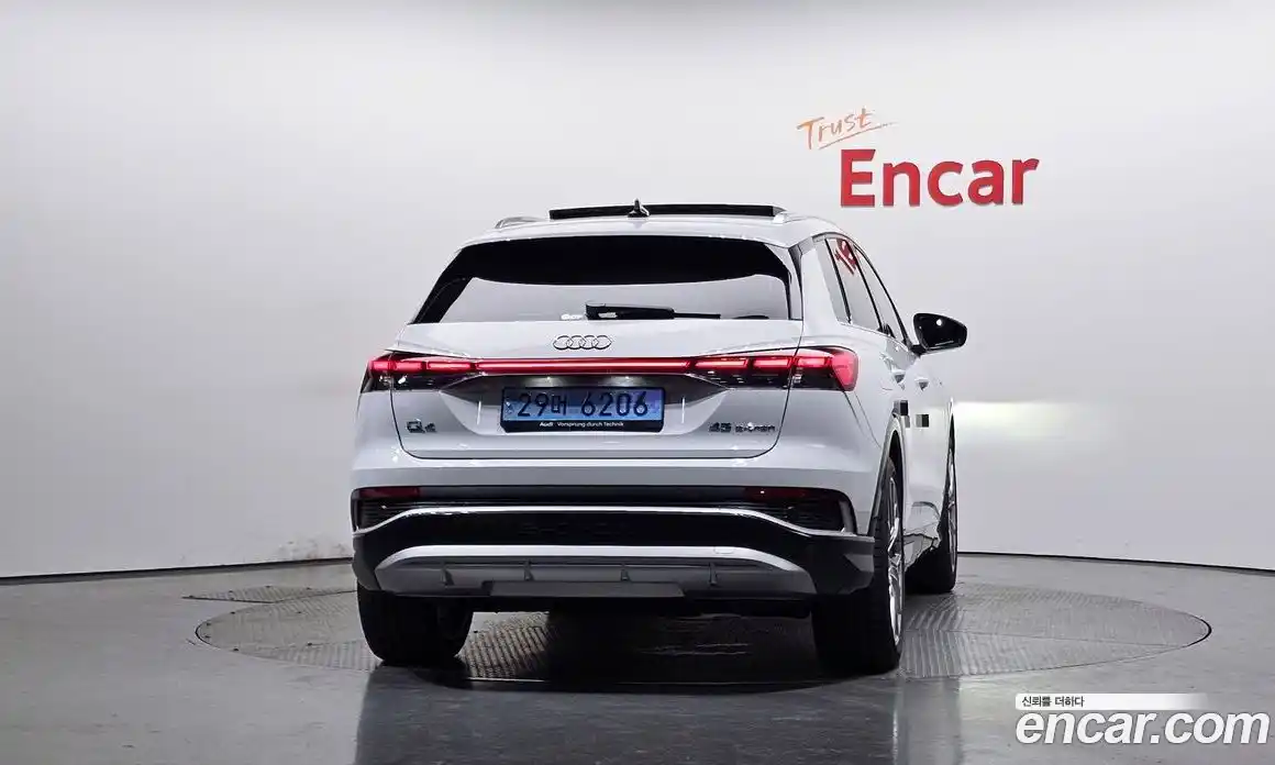 Audi Q4 e-tron 2025 0.2 автомат (гидро), фото 4
