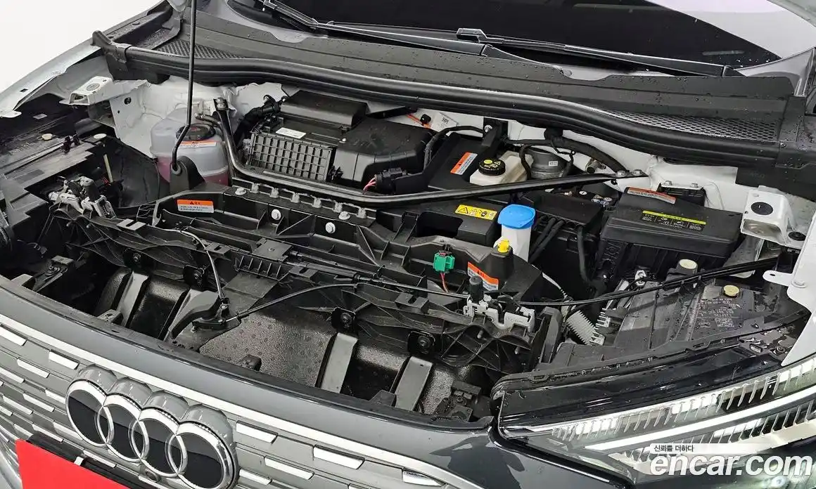 Audi Q4 e-tron 2025 0.2 автомат (гидро), фото 6
