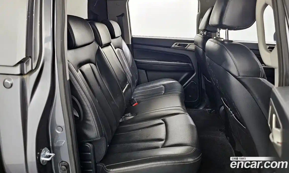 SsangYong Rexton 2018 2.2 автомат (гидро), фото 18