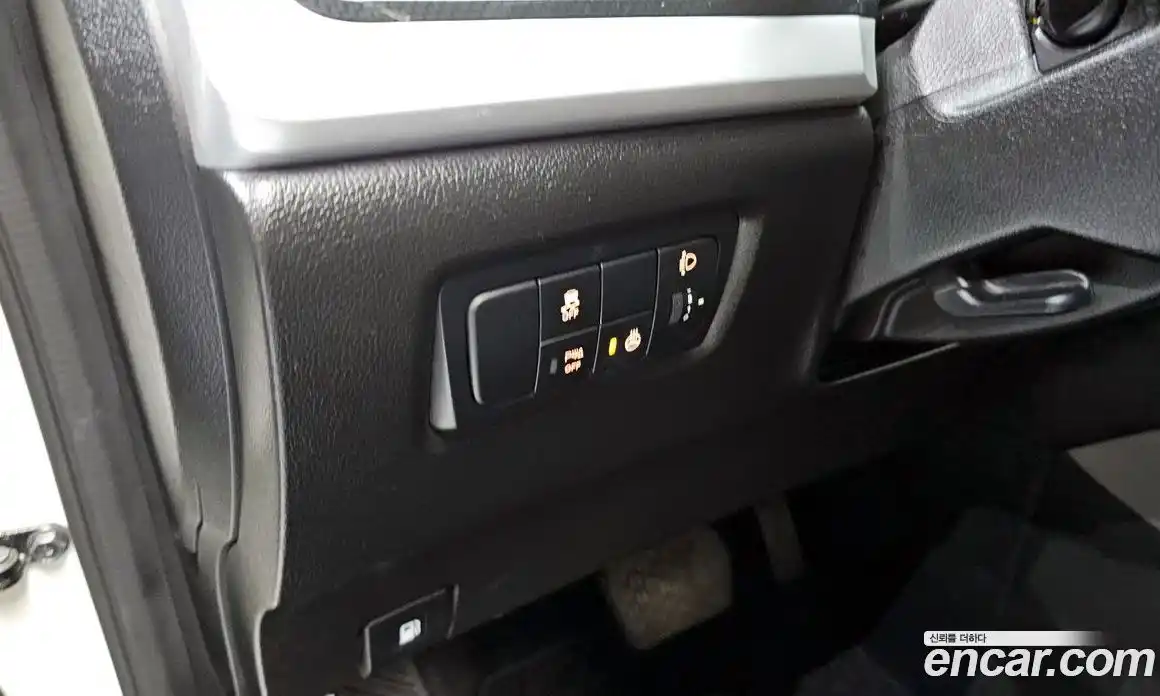 SsangYong Korando 2017 2.2 автомат (гидро), фото 17